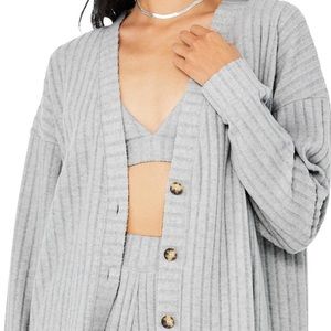 Alo ribbed set xs bralette, shorts, and cardigan basically new.